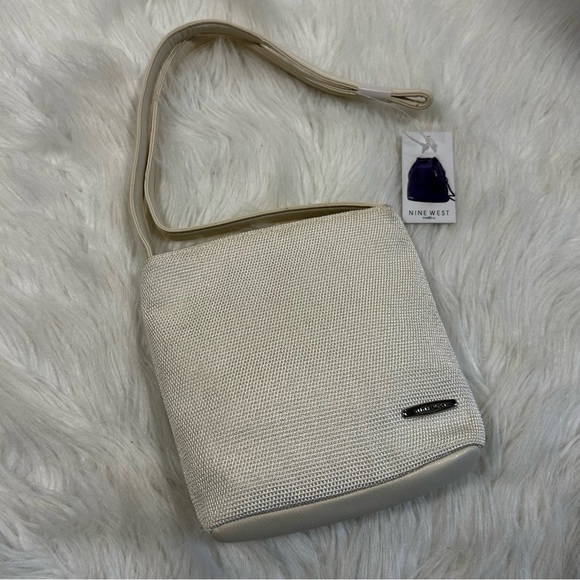 NEW Vintage Y2K Nine West White Cream Woven Crossbody Purse Bag 2000s Crochet - Picture 2 of 8